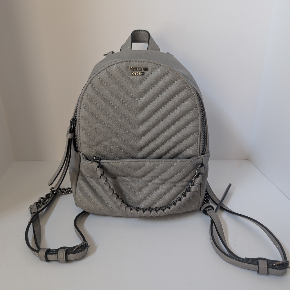 Victoria's Secret Small Gray Quilted Faux Leather Backpack With Chain Details - Picture 1 of 10
